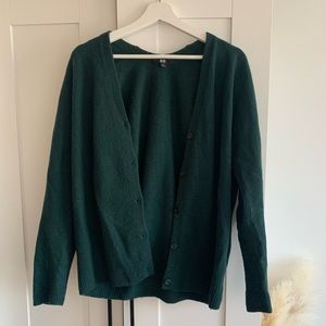 Uniqulo green cardian